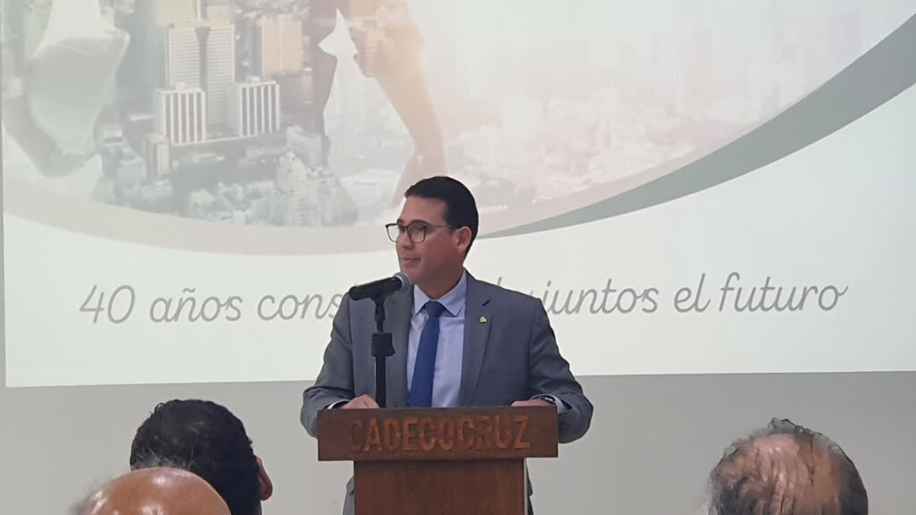 Ing. Aldo Sülzer Limpias, Presidente de la CADECOCRUZ